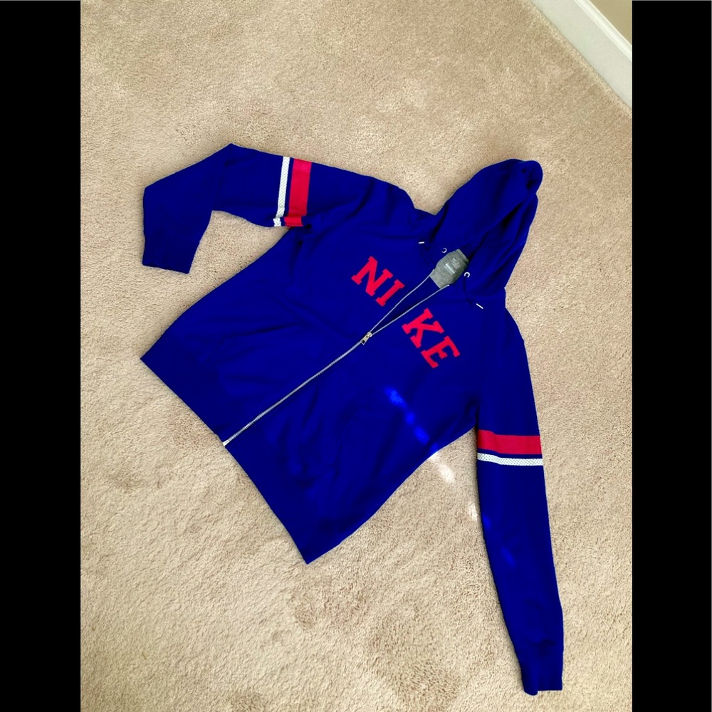 Nike Women’s Hoodie for the Red, White and Bluetiful! 🔵🔴⚪️